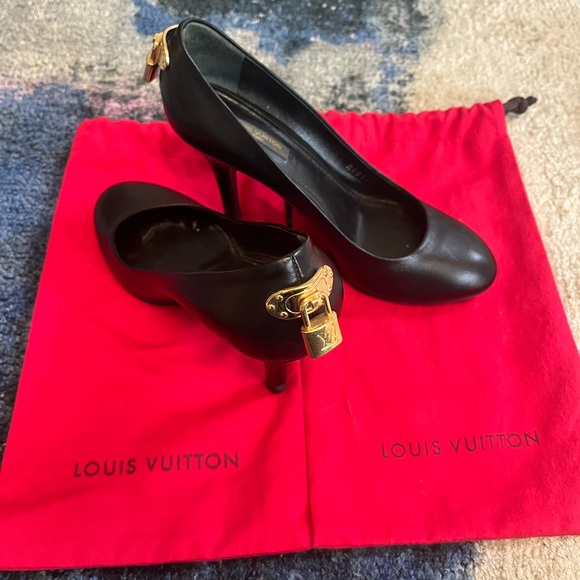 Louis Vuitton Smooth Calf Skin Heels - Picture 2 of 7